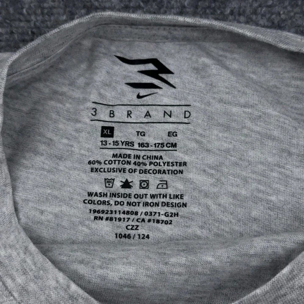 NEW Nike 3 Brand Long Sleeve Shirt Kids XL Gray‎ Graphic All In Russell Wilson